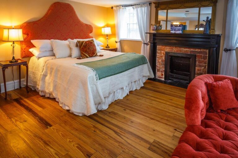 Anniversary Hotels in USA. Kehoe House 3