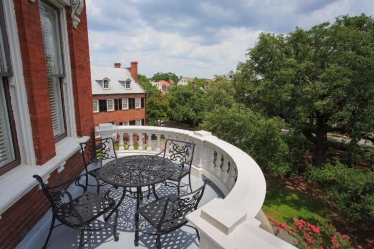 Anniversary Hotels in USA. Kehoe House 4