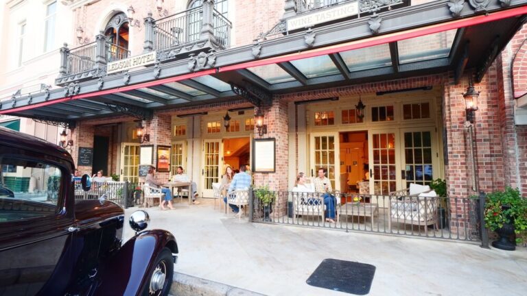 Anniversary Hotels in USA. Ledson Hotel. 3