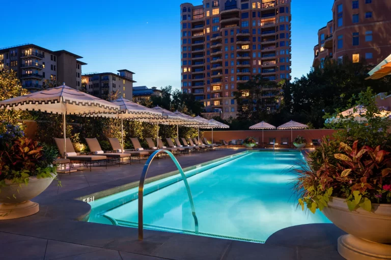 Anniversary Hotels in USA. Rosewood Mansion 1