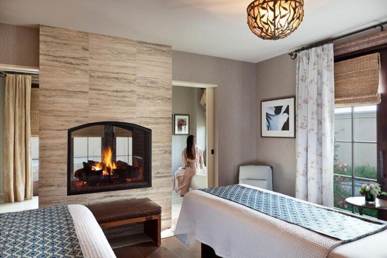 Anniversary Hotels in USA. Salamander Resort 3