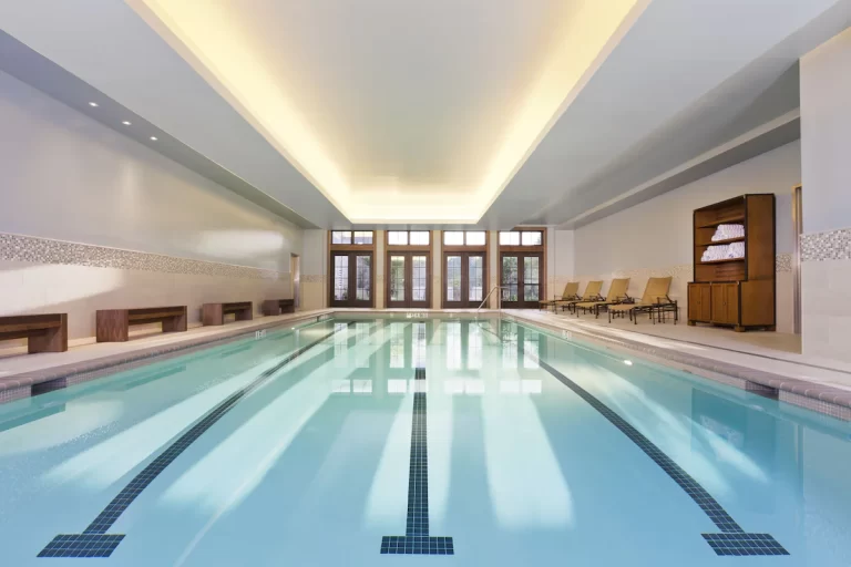 Anniversary Hotels in USA. Salamander Resort