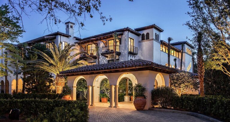 Anniversary Hotels in USA. The Cloister. 5