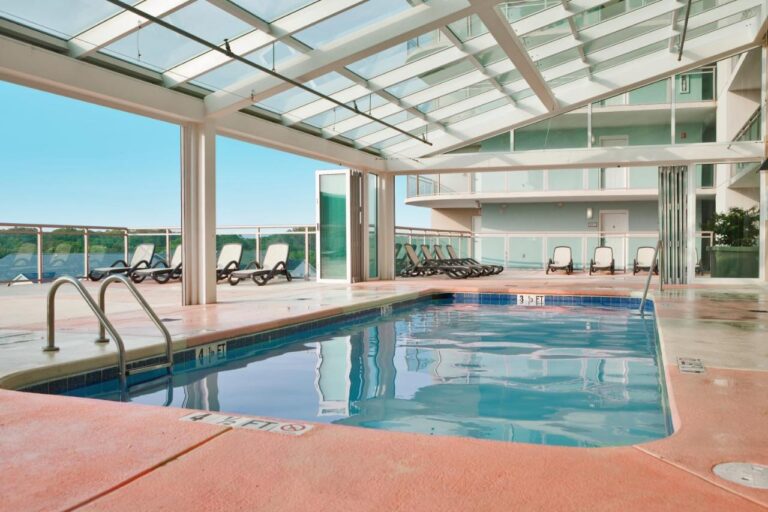 Bahama Sands Luxury Condominiums with indoor pool in myrtle beach