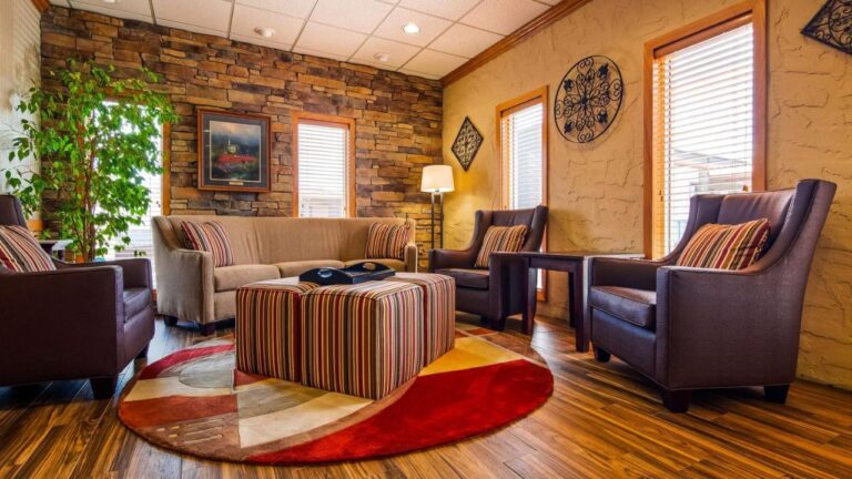 Best Western Center Pointe Inn with indoor pool in branson 3