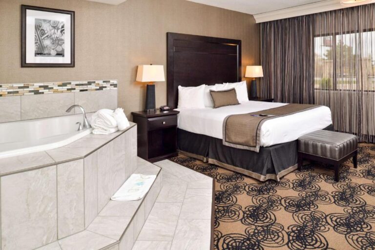 Best Western Plus Midwest Inn - King Room with Spa Bath