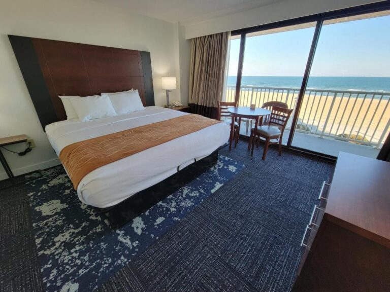 Coastal Hotel & Suites Virginia Beach2
