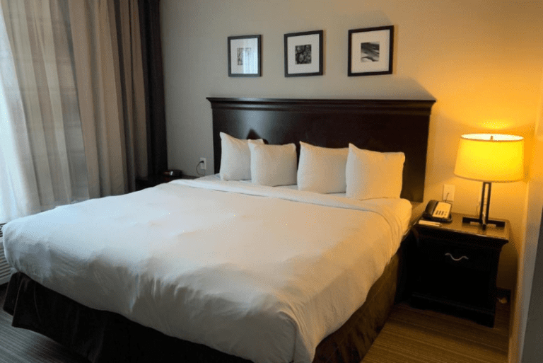 Country Inn & Suites - One Bedroom King Suite