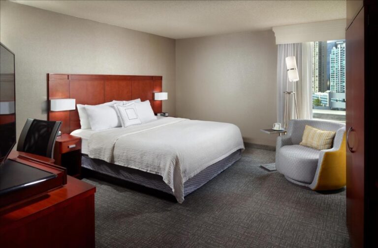 Courtyard by Marriott Atlanta Buckhead with indoor pool in atlanta 2