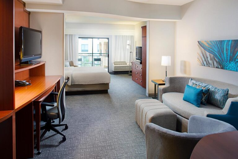 Courtyard by Marriott San Antonio SeaWorld® Westover Hills with indoor pool in san antonio 4