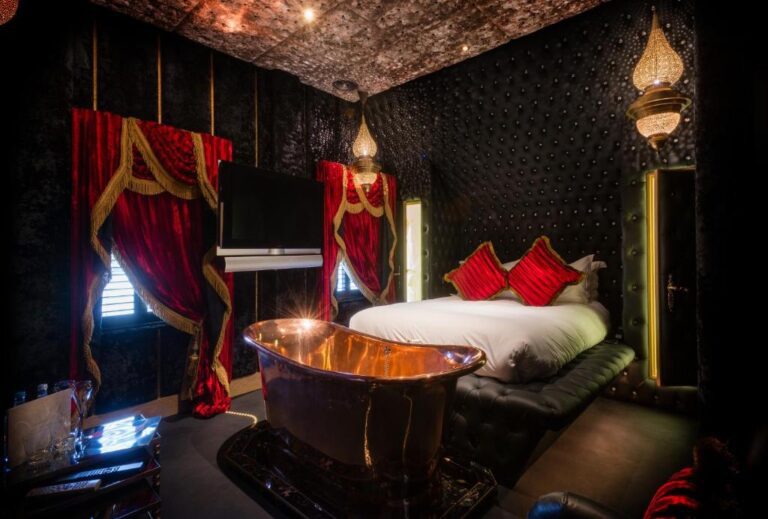 Crazy Bear Beaconsfield romantic hotels in london