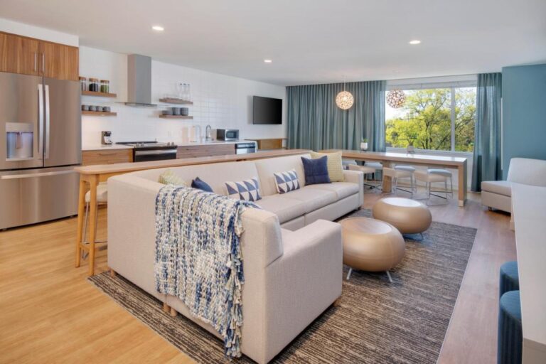 Element Atlanta Buckhead with indoor pool in atlanta 22