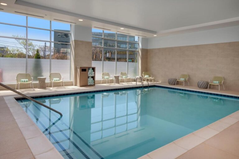 Element Atlanta Buckhead with indoor pool in atlanta