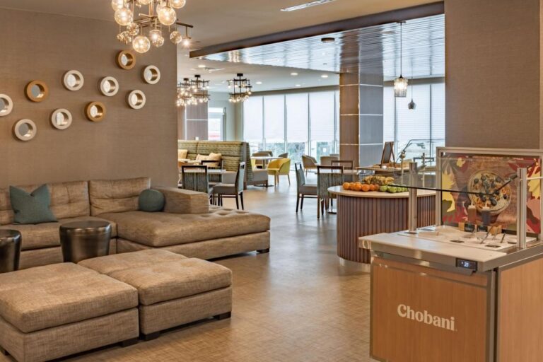 Element Dallas Downtown East with indoor pool in dallas 5