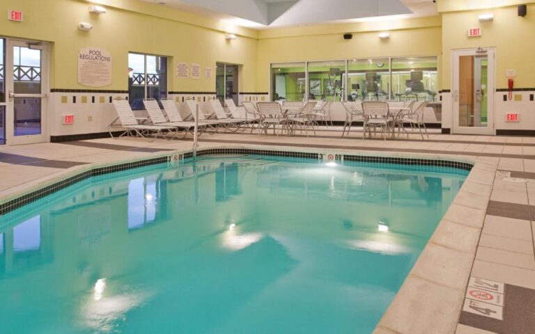 Fairfield Inn & Suites - Indoor Pool Area with Hot Tub
