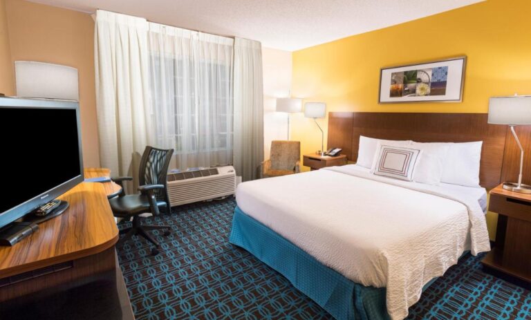 Fairfield Inn & Suites by Marriott Atlanta Perimeter Center with indoor pool in atlanta 2