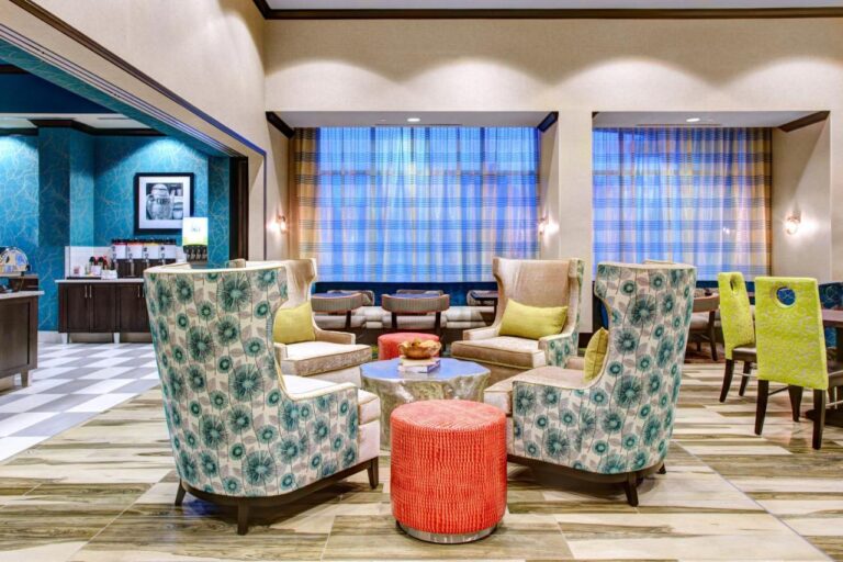 Hampton Inn & Suites by Hilton Atlanta Perimeter Dunwoody with indoor pool in atlanta 44