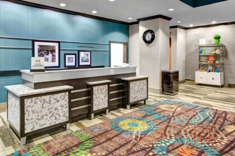 Hampton Inn & Suites by Hilton Atlanta Perimeter Dunwoody with indoor pool in atlanta 5