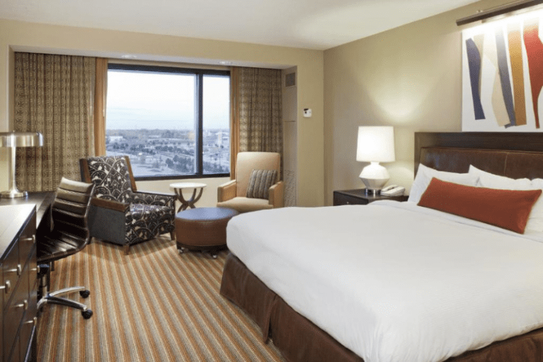 Hilton Omaha - King Room