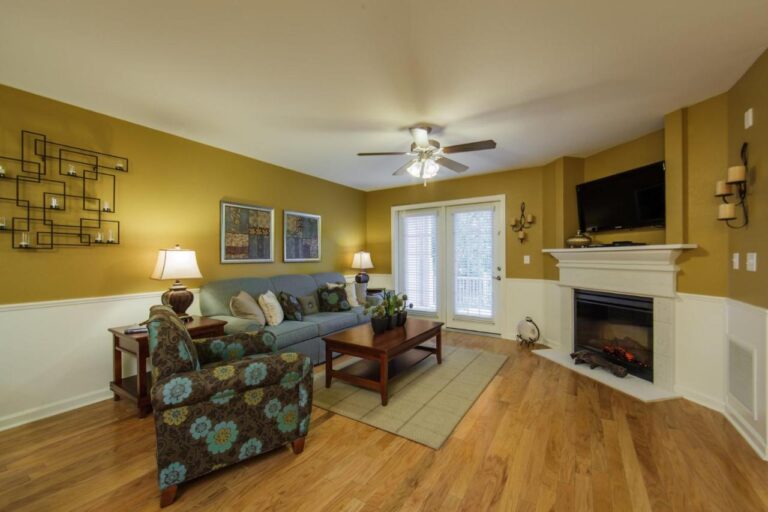 Holiday Inn Club Vacations Holiday Hills Resort at Branson an IHG Hotel with indoor pool in branson 6