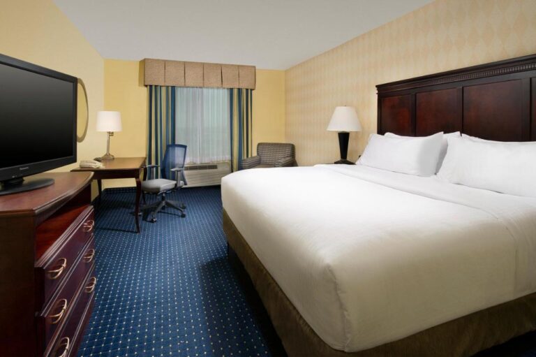Holiday Inn Express & Suites San Antonio West Sea World Area an IHG Hotel with indoor pool in san antonio 2