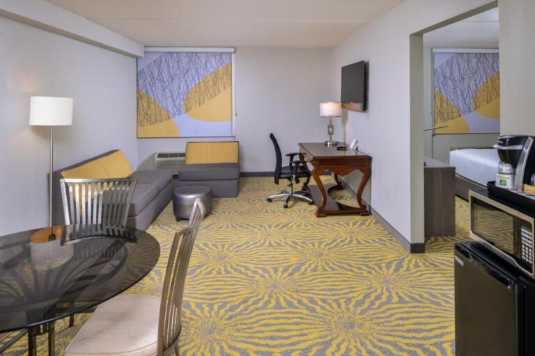 Holiday Inn Richardson an IHG Hotel with indoor pool in dallas 4
