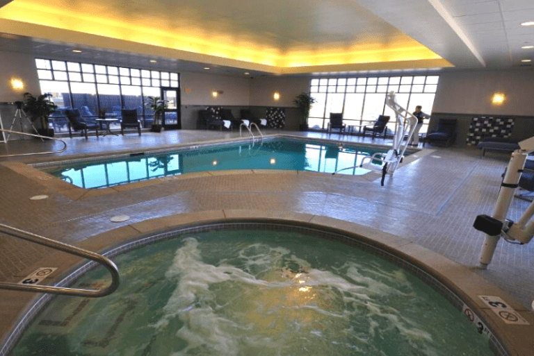 Hotels with Hot Tubs (1)