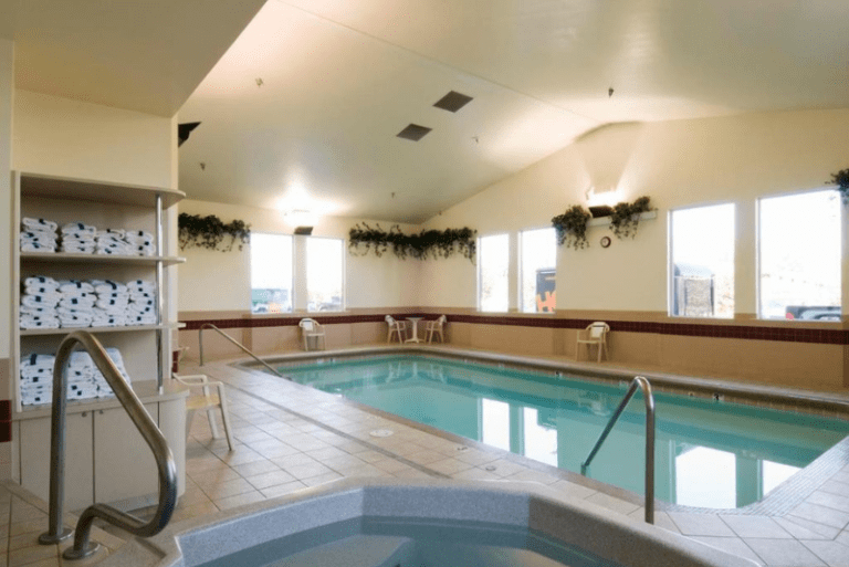 Hotels with Hot Tubs (2)