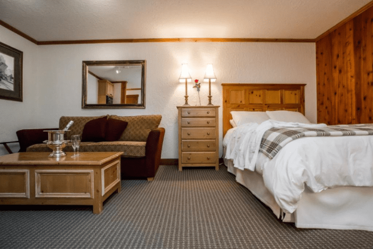 Kandahar Lodge at Whitefish Mountain Resort - Deluxe Double Room