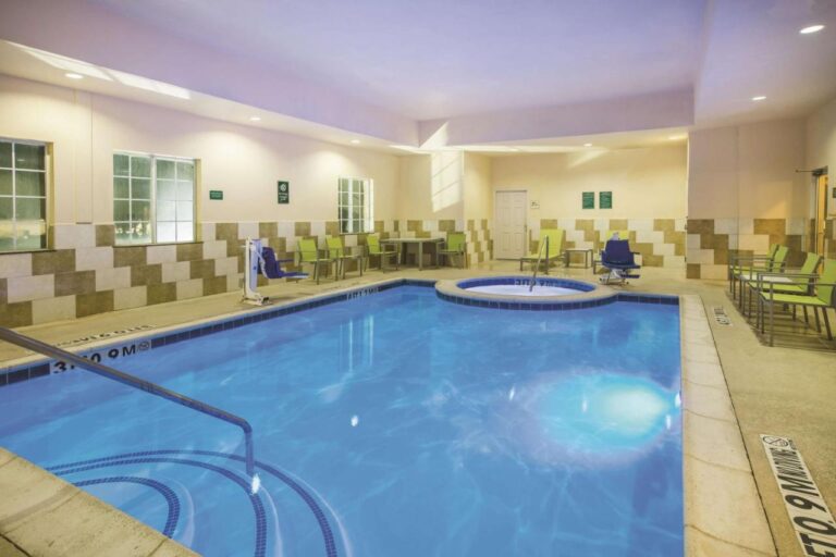 La Quinta by Wyndham Dallas South-DeSoto with indoor pool in dallas