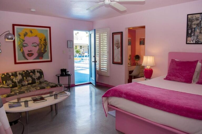 Palm Springs Rendezvous themed rooms for couples