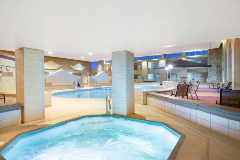 Ramada by Wyndham - Indoor Pool with Hot Tub Area