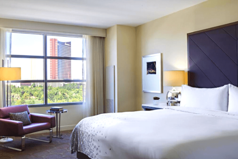 Renaissance Las Vegas Hotel - One Bedroom King Suite