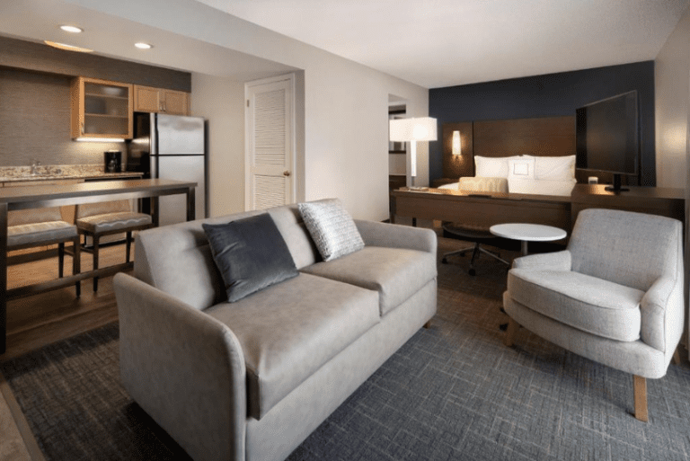 Residence Inn by Marriott - Queen Suite 2