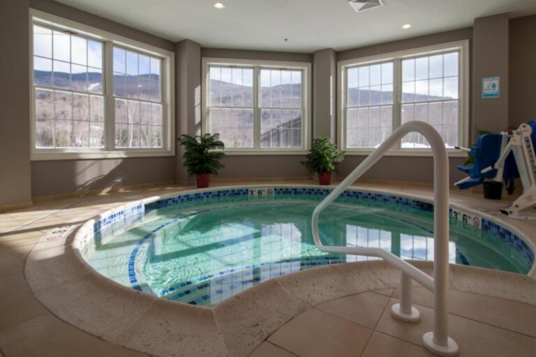 RiverWalk Resort at Loon Mountain - Indoor Hot Tub