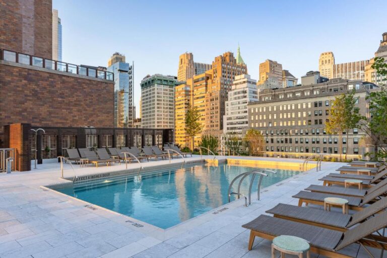 Sonder Battery Park rooftop pool hotel in nyc