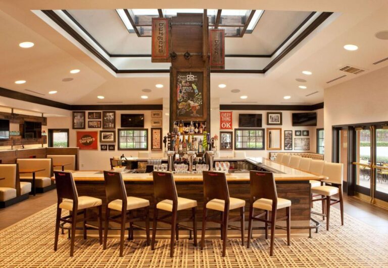 Sonesta Atlanta Airport South with indoor pool in atlanta 3