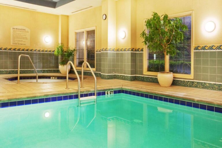 Sonesta Atlanta Airport South with indoor pool in atlanta