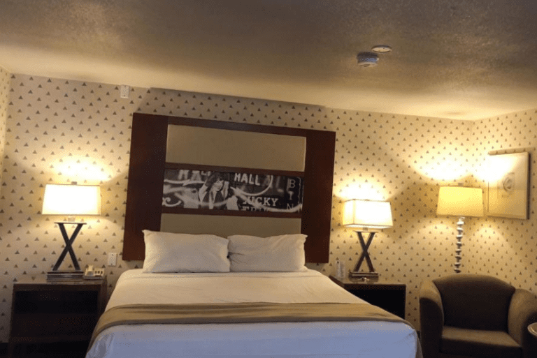 Sunrise Inn - Premium King Room