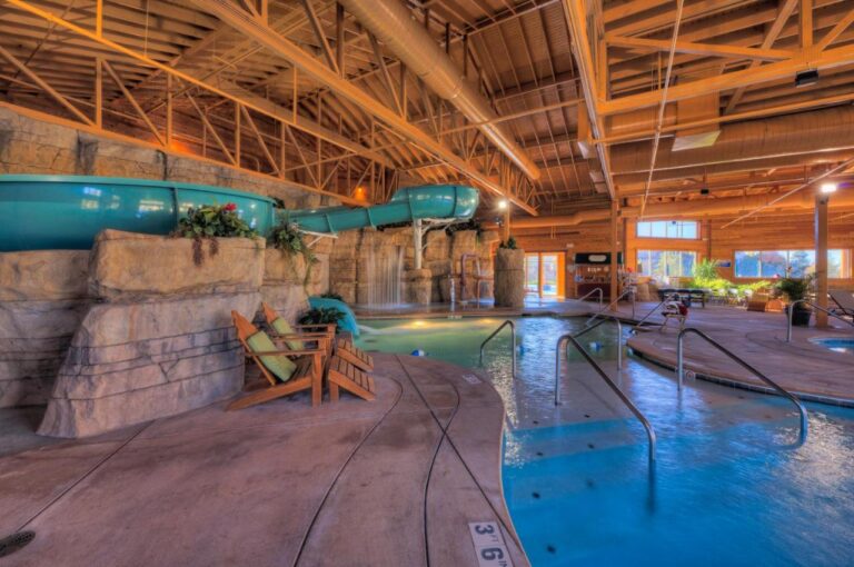 The Lodges at Timber Ridge by Vacation Club Rentals with indoor pool in branson