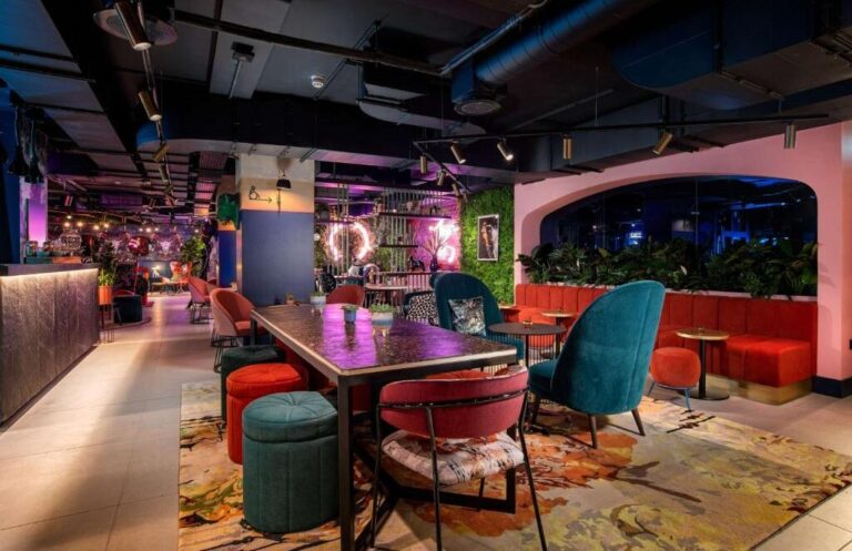 YOTEL Manchester Deansgate romantic hotels in manchester