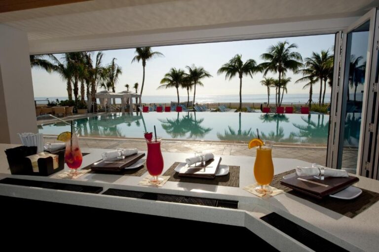 fort lauderdale romantic hotels at B Ocean Resort