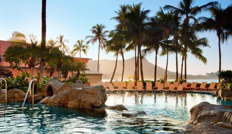 hawaii romantic hotels at The Royal Hawaiian, A Luxury Collection Resort