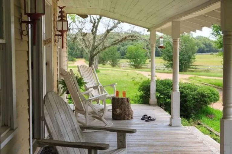 honeymoon suites in houston at BlissWood Bed and Breakfast Ranch