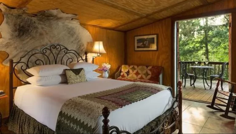 houston honeymoon suites at BlissWood Ranch