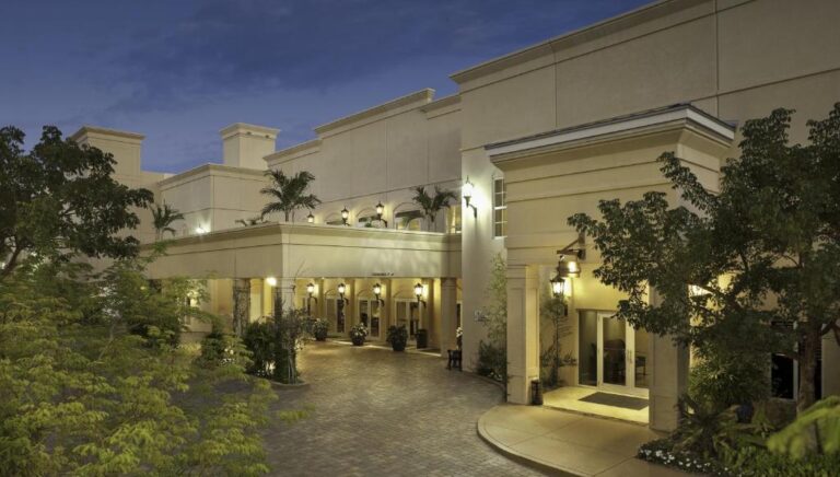 key west romantic hotels at Key West Marriott Beachside Hotel