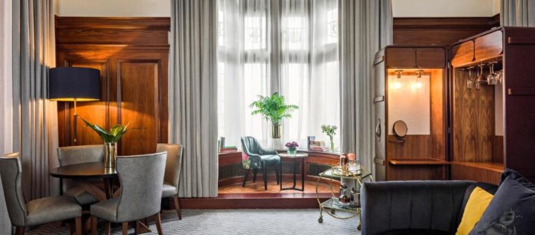 manchester romantic hotels at Kimpton Clocktower, an IHG Hotel