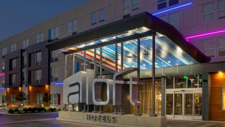 romantic hotels at Aloft Omaha West in omaha