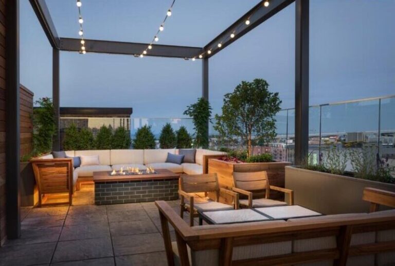 romantic hotels at Kimpton Journeyman Hotel in wisconsin dells