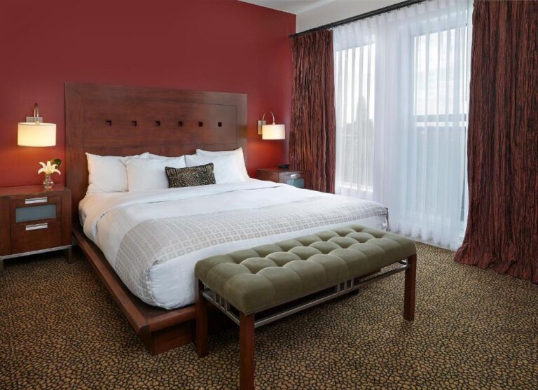 romantic hotels at Metterra Hotel on Whyte in edmonton